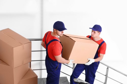 Local moving service for families, tenants, and homeowners in Hithergreen