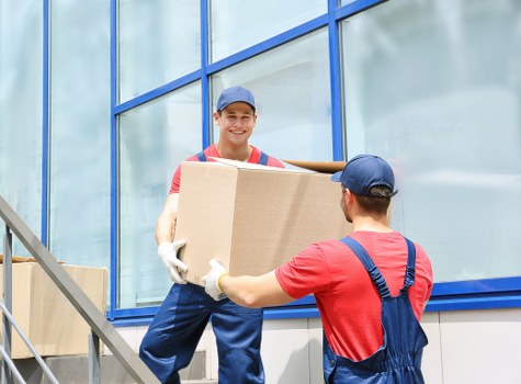 Removal team helping with a local home move in Hithergreen