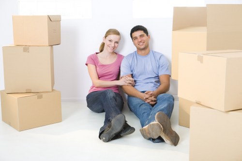 Local removal van service supporting moves in Hithergreen