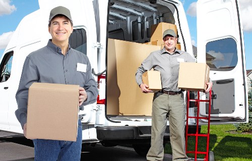 Free quote policy for a local man and van service