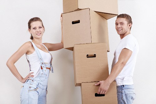 Customer confirming a removal booking and access requirements